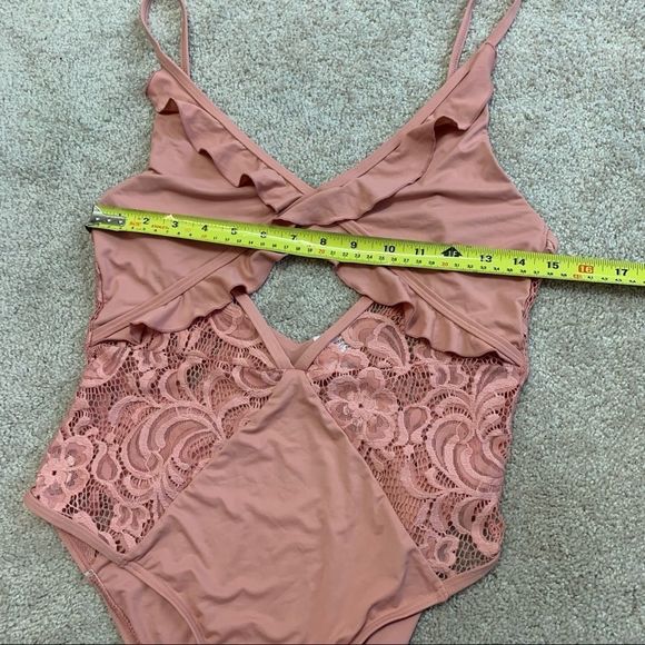 PINK dusty rose ruffle V-neck one piece swimsuit - Picture 6 of 9